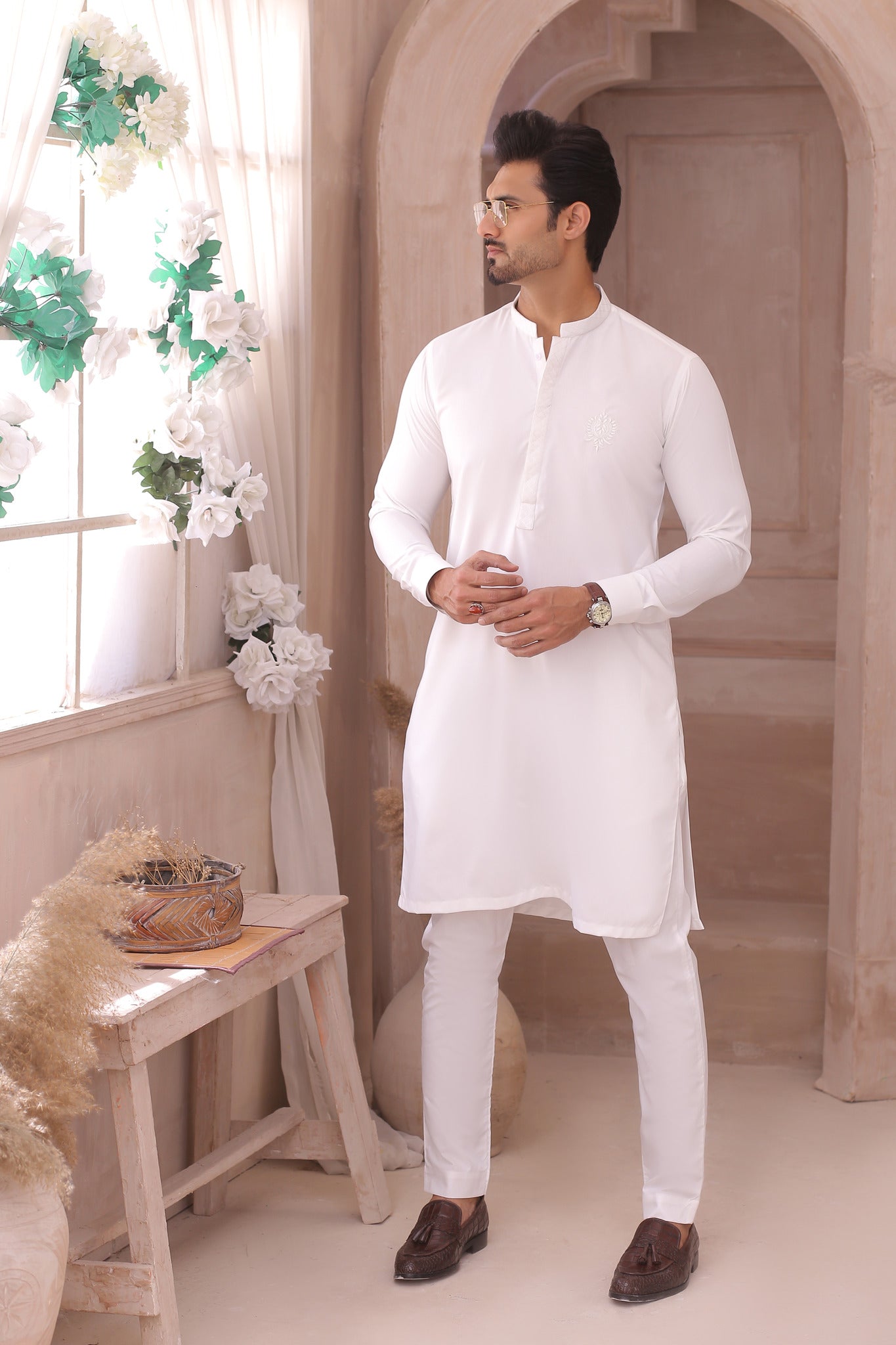 DM 701 White Kurta Pajama For Men