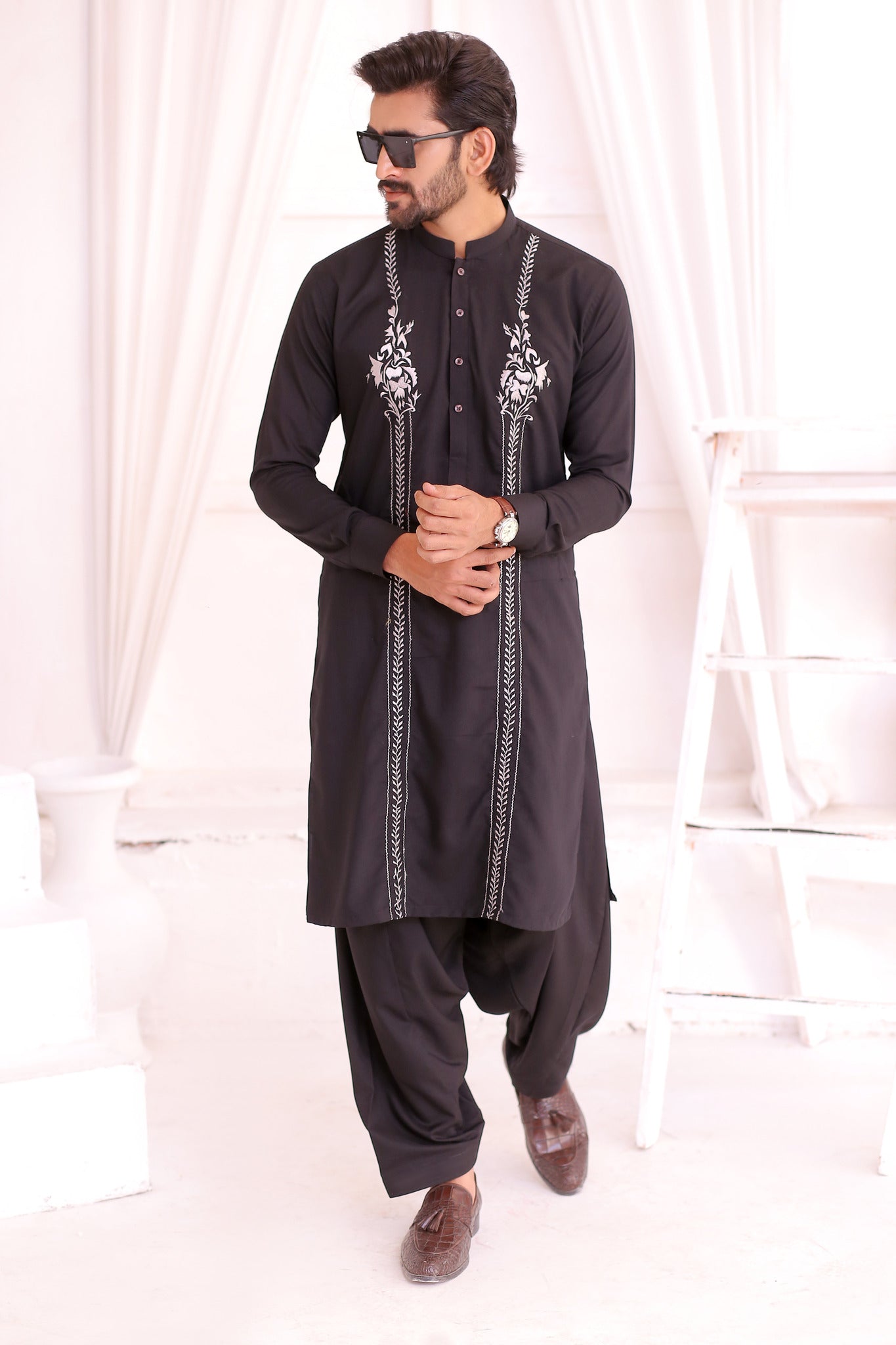 DM 718 Black Chikankari Kurta Pajama